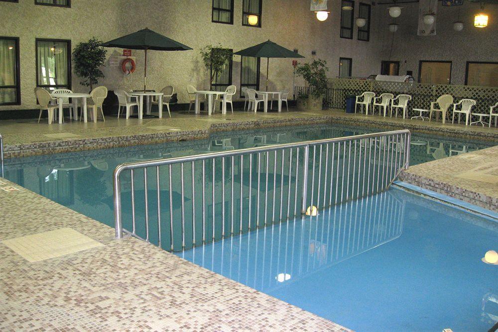 Colonial Inn Brandon Zewnętrze zdjęcie